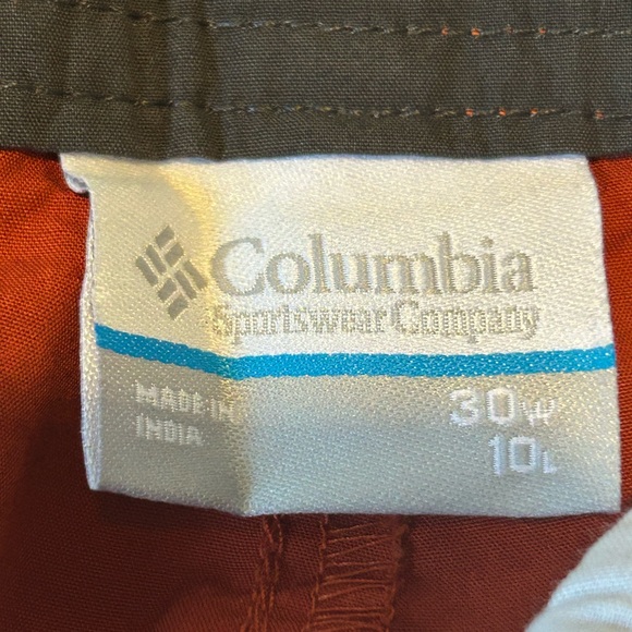 🔥🆕🔥 Columbia Men’s Washed Out™ Shorts - Carnelian Red - Picture 5 of 7